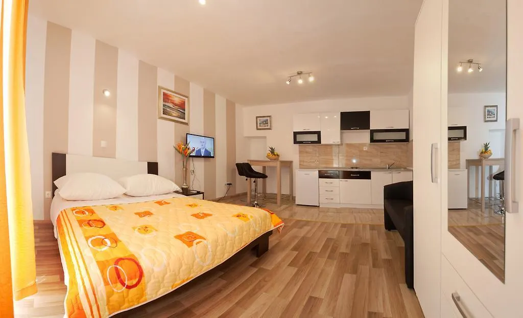 Central Luxury Rooms Izidor Spalato